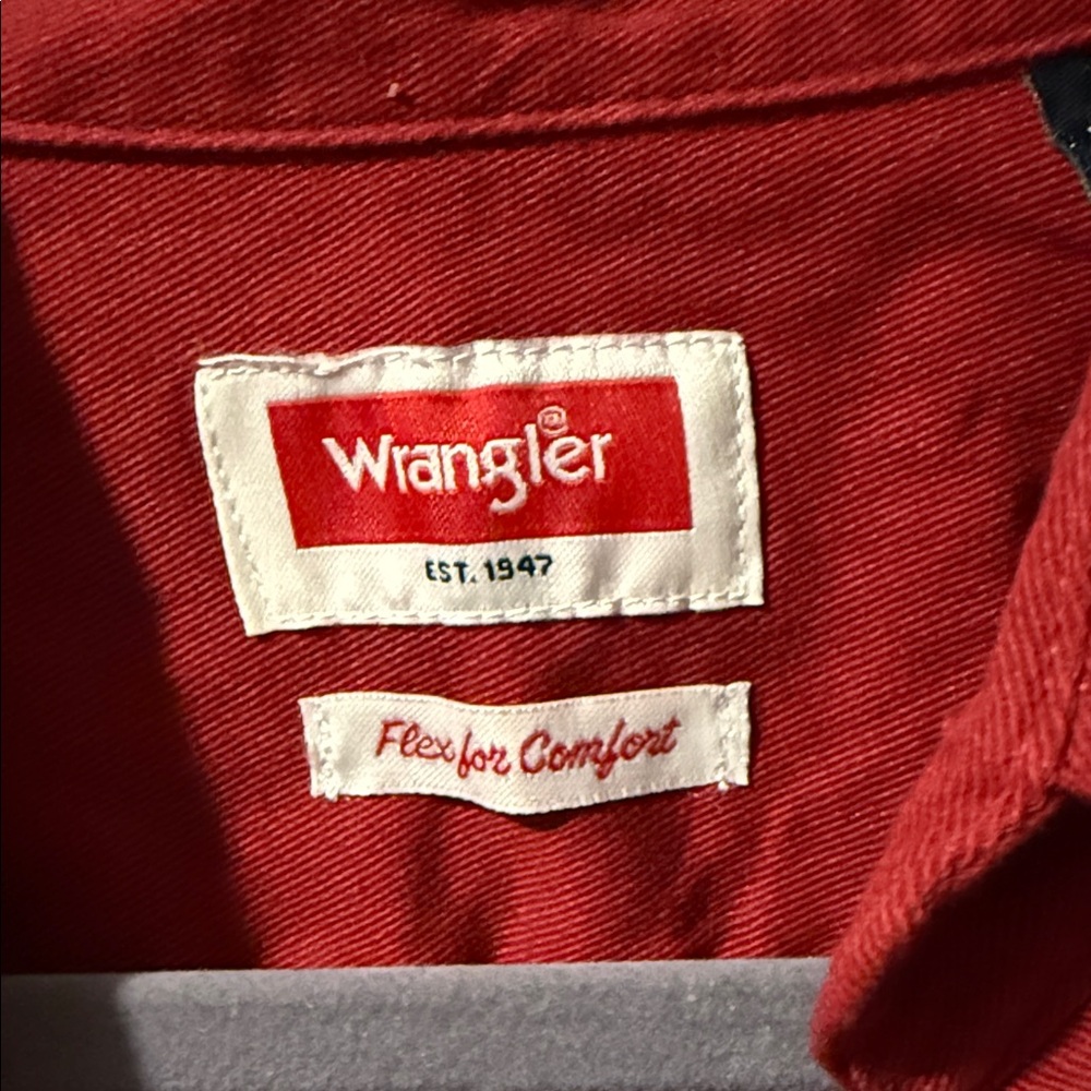 Wrangler Red Casual Button Down Shirt - Picture 4 of 10